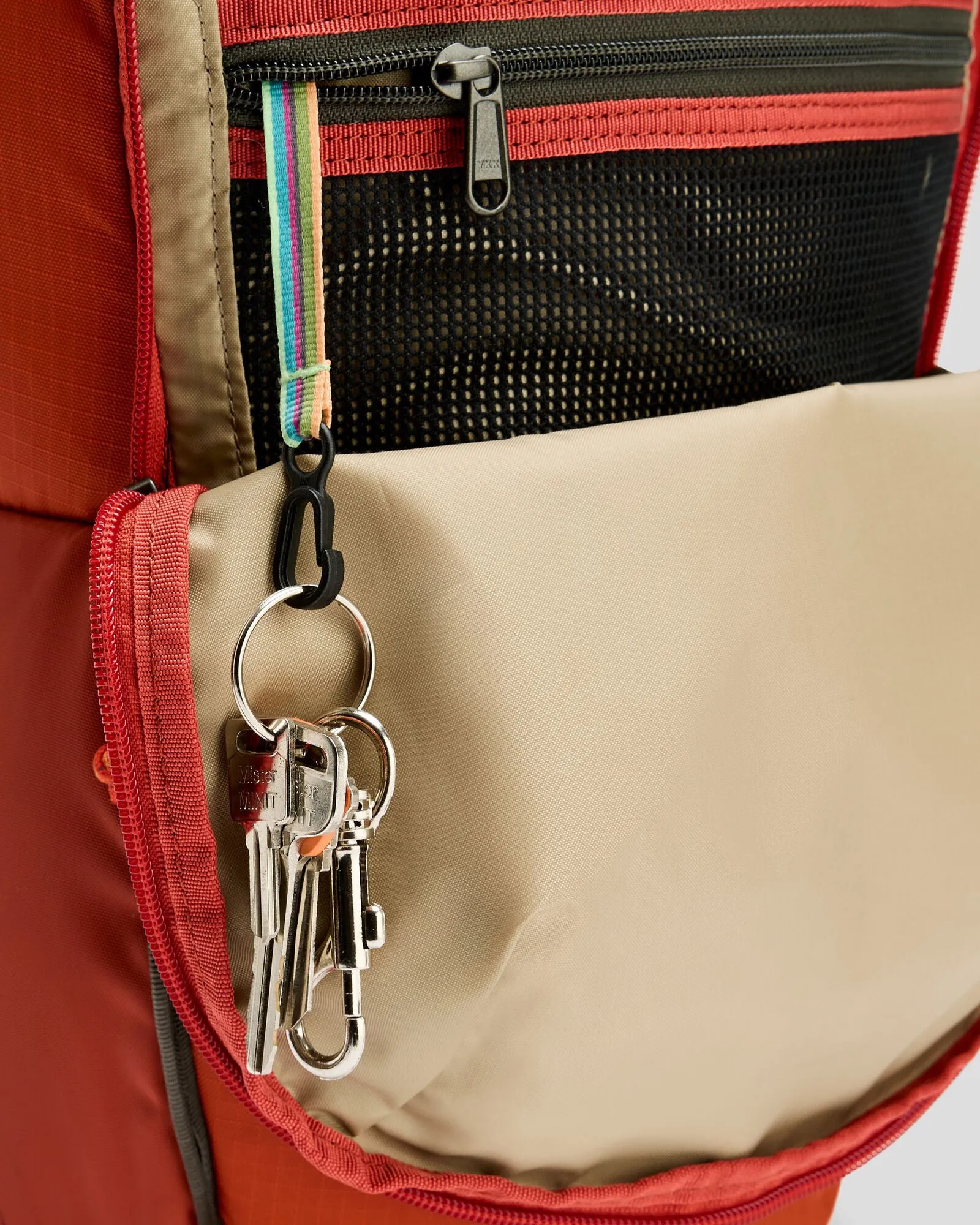 Axon Everyday Backpack - 20L - Red Earth