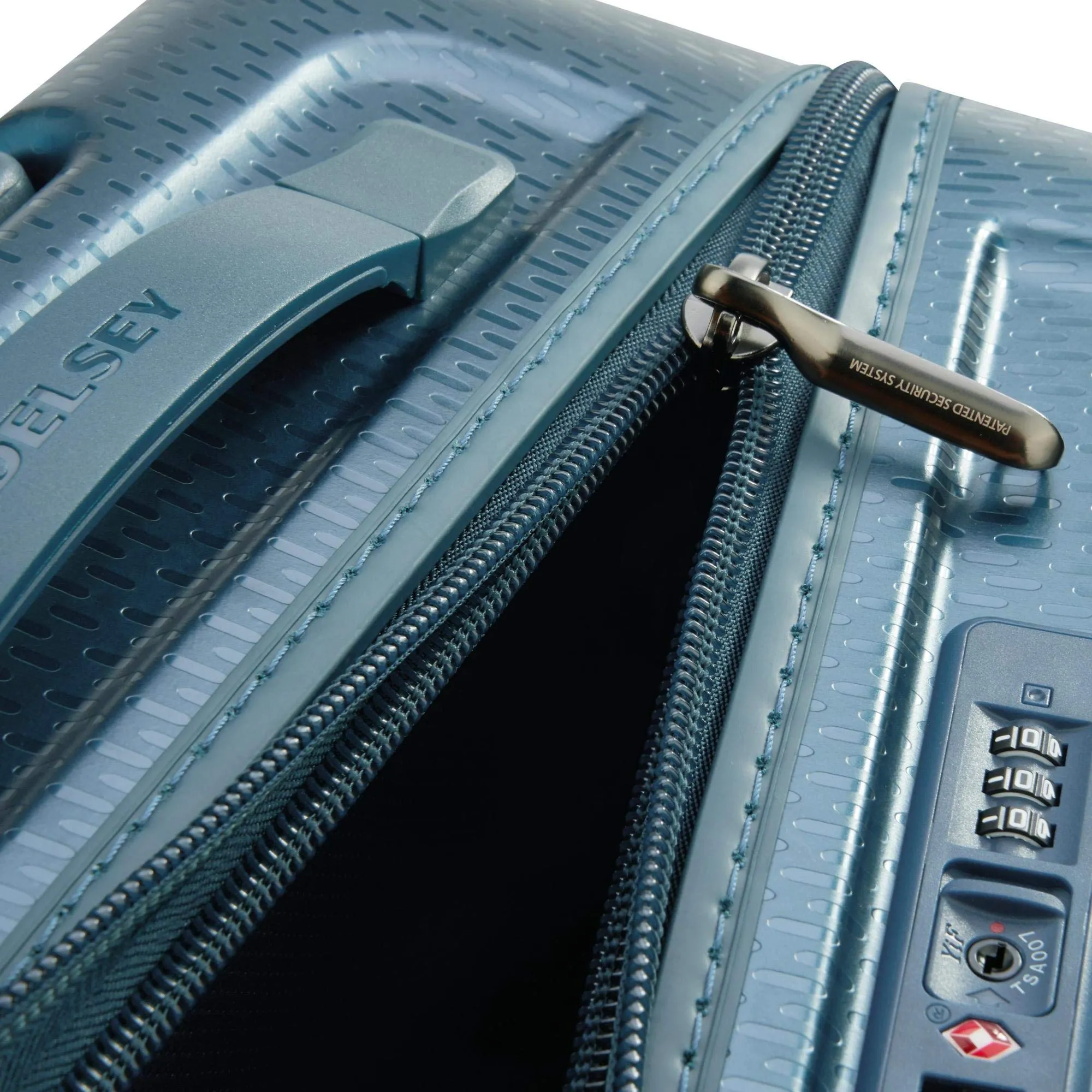 DELSEY Paris Turenne 25" 4-Wheel Medium Luggage