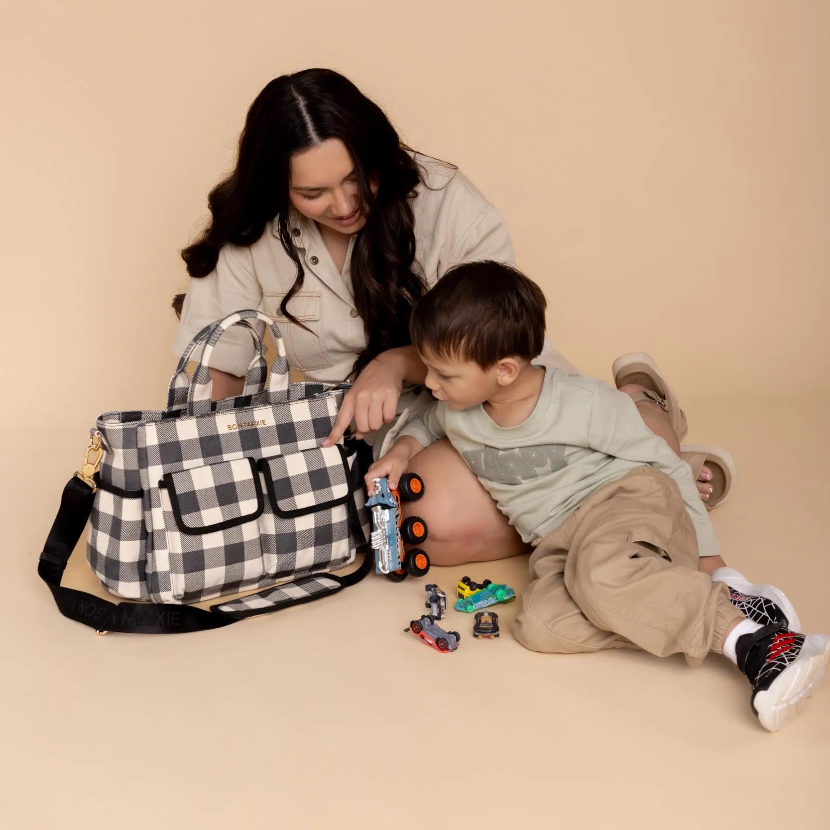 Everyday Multi-Pocket Tote Bag -- Black Gingham