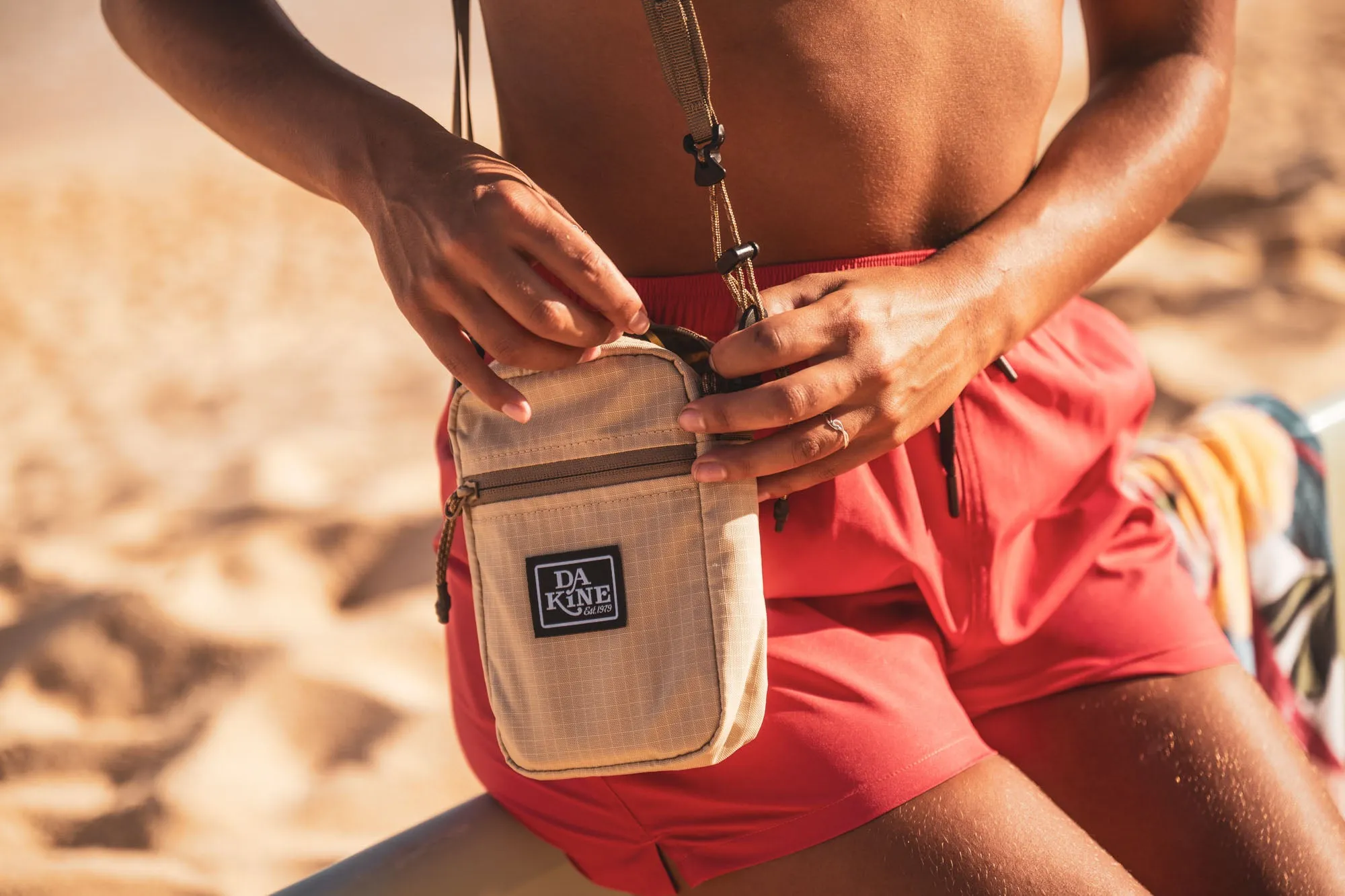 Journey Mini Crossbody - Salmon Bay