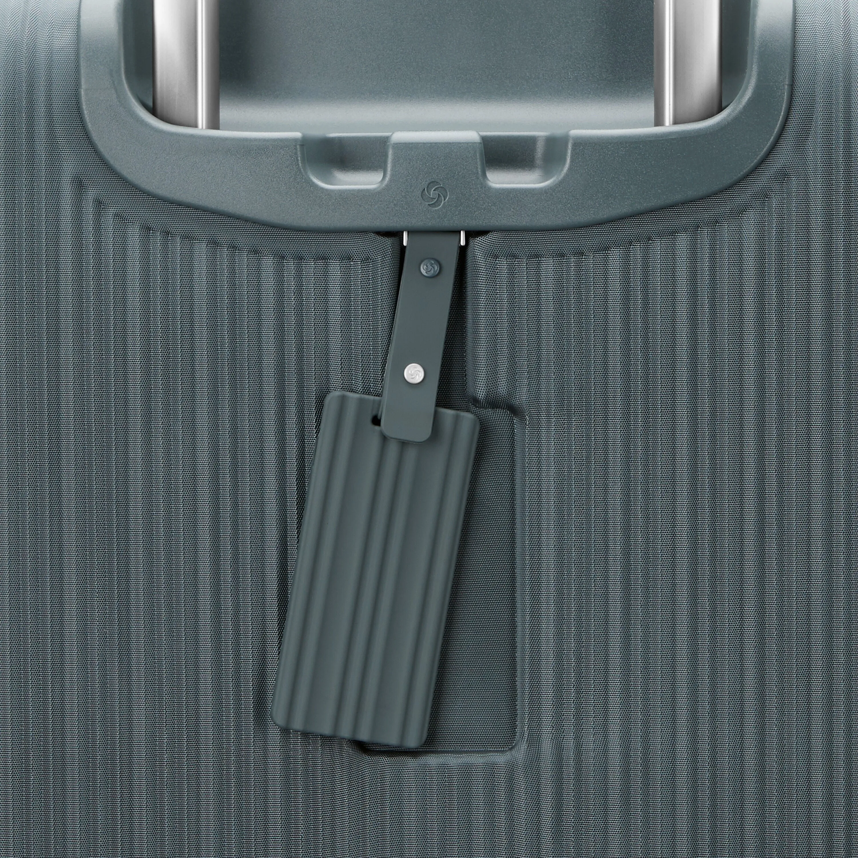 Samsonite Silhouette 18 Softside Large Spinner