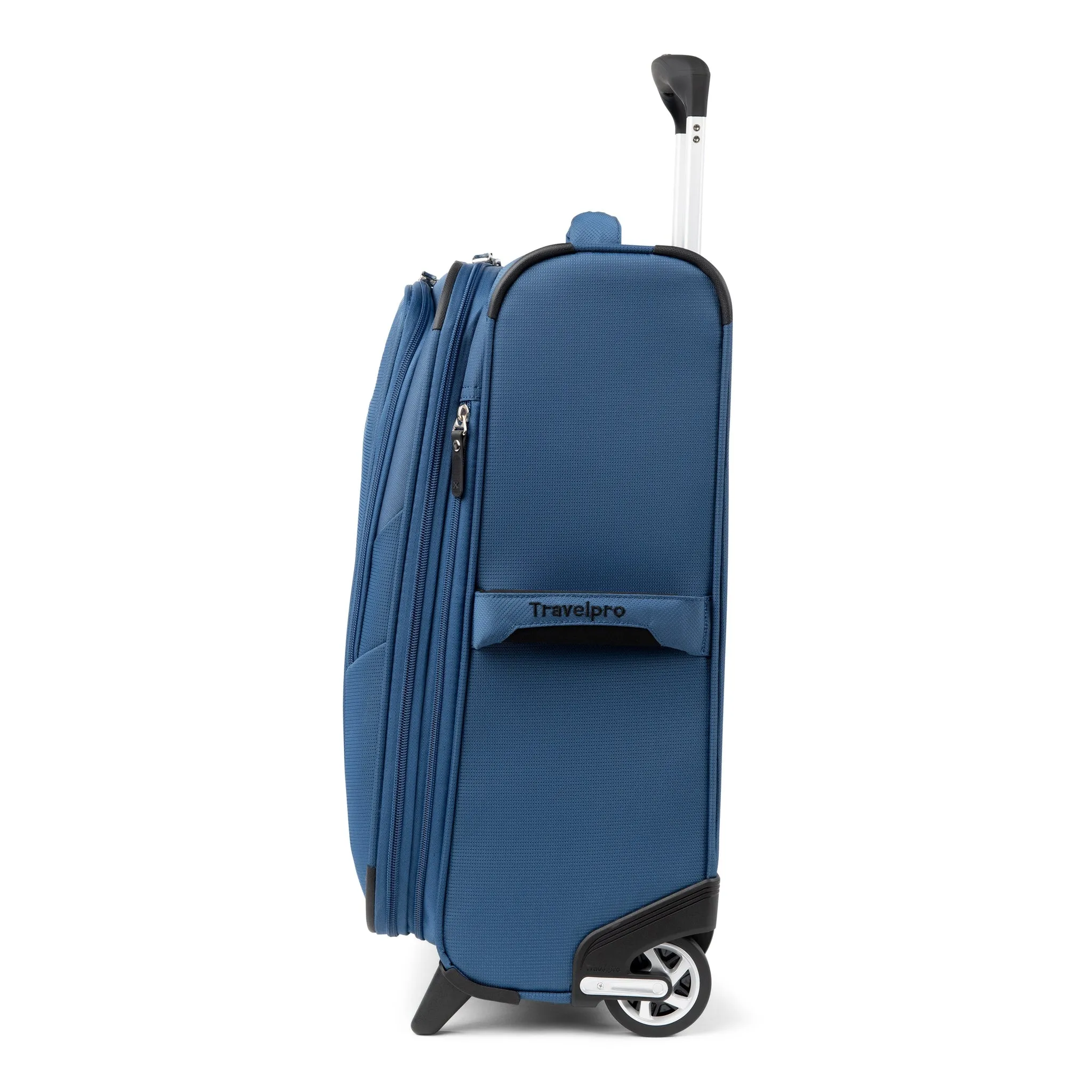 Travelpro Maxlite 5 Lightweight International Expandable Carry-On Rollaboard (2-Wheeled)