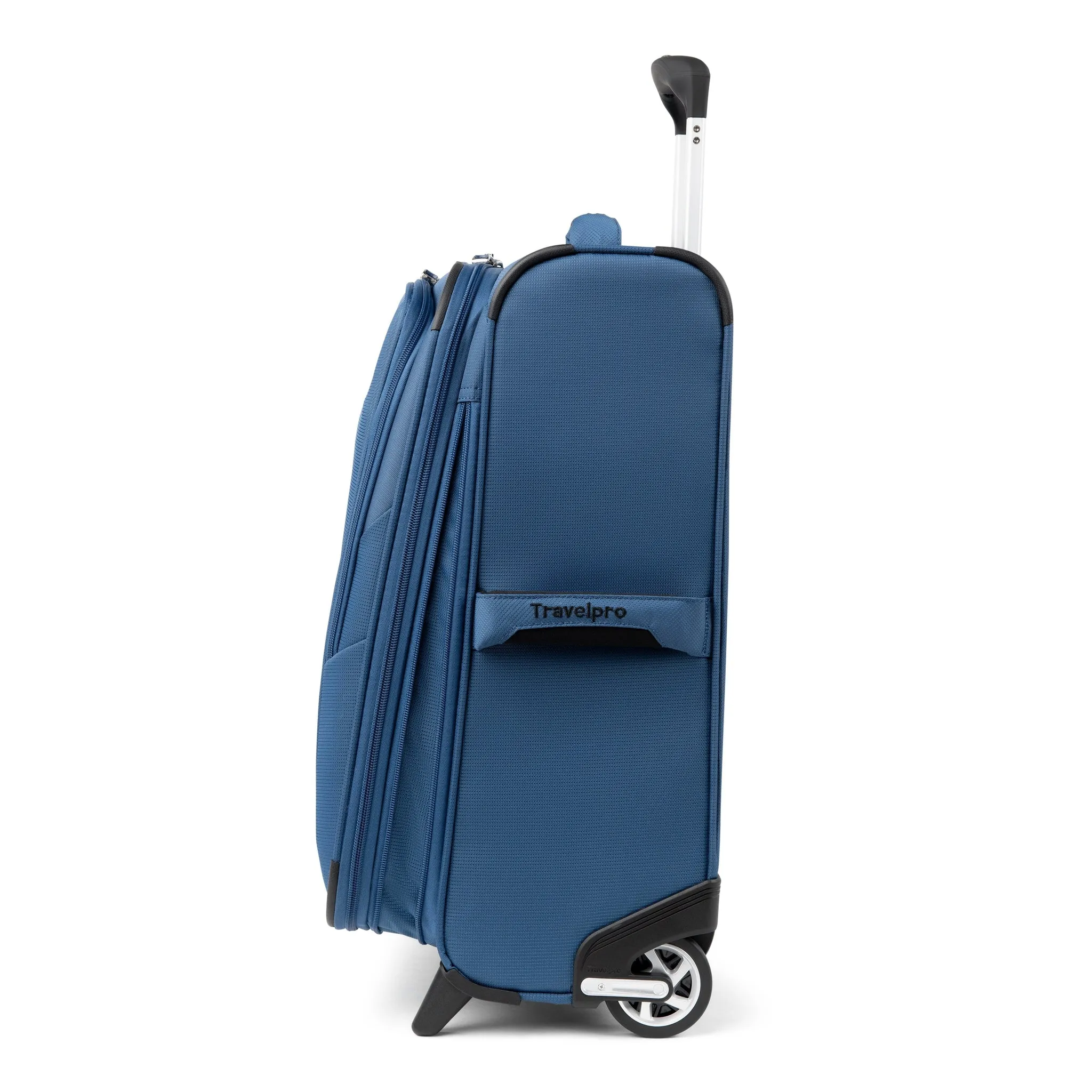 Travelpro Maxlite 5 Lightweight International Expandable Carry-On Rollaboard (2-Wheeled)