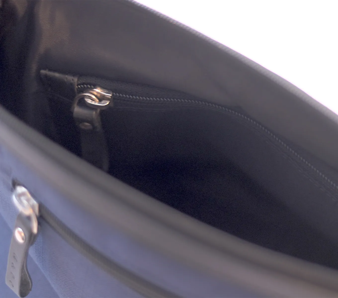 UTILITY POUCH
