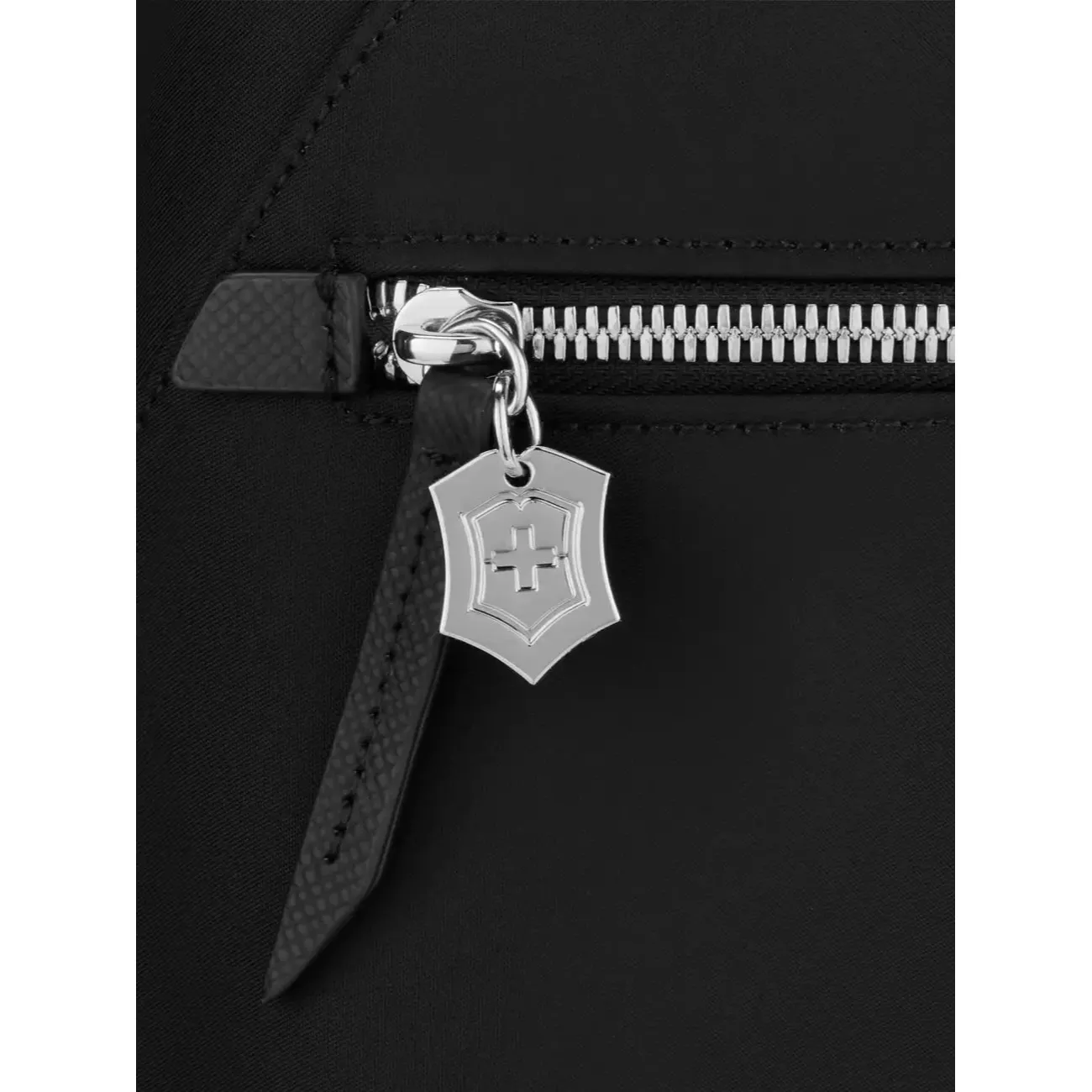 Victoria Signature Tote