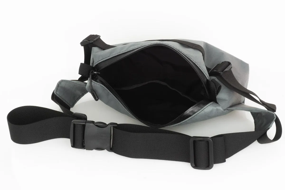XPac Lil Guy Fanny Pack: 1.6L
