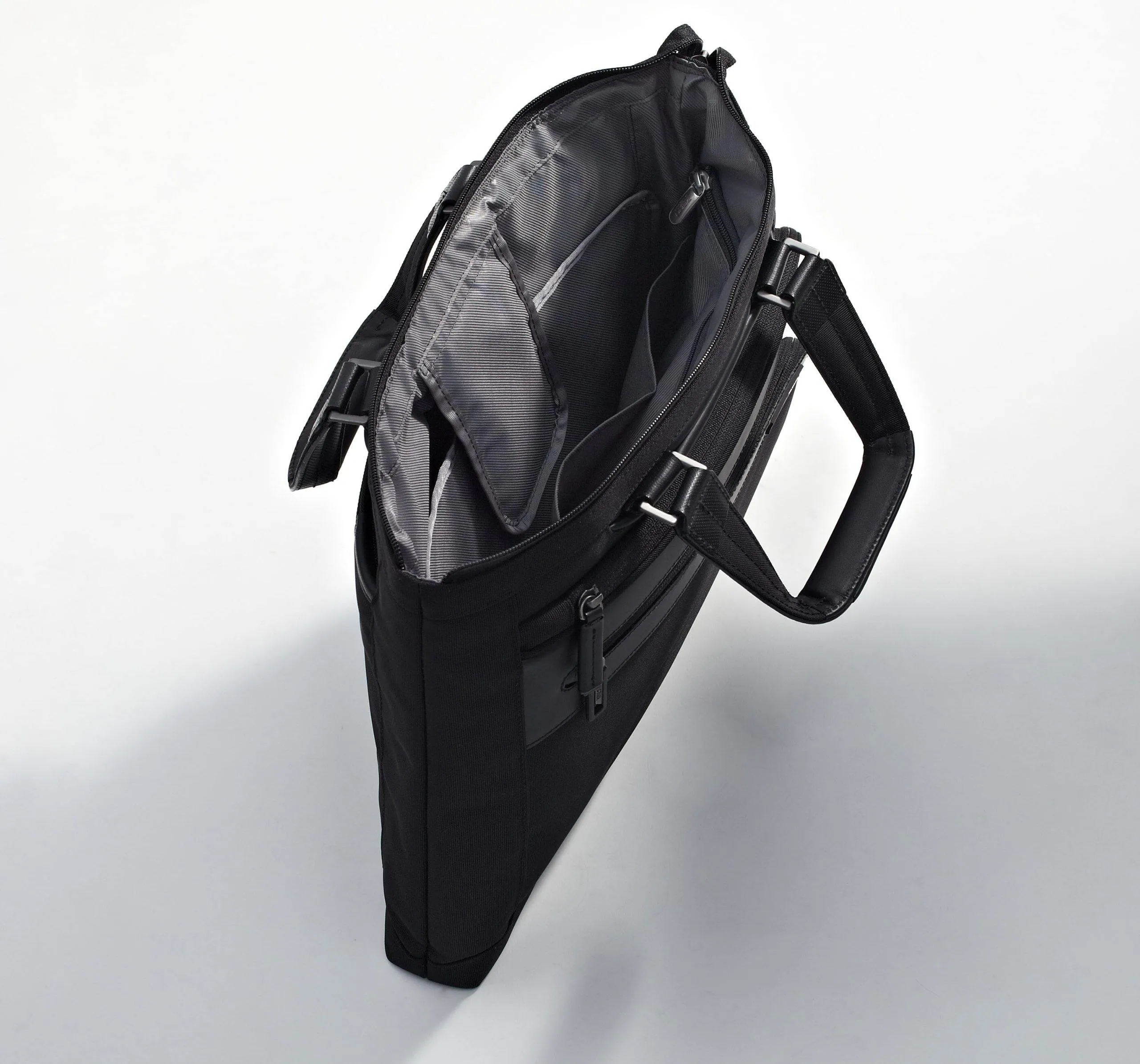 ZERO Halliburton Profile Small Boarding Tote